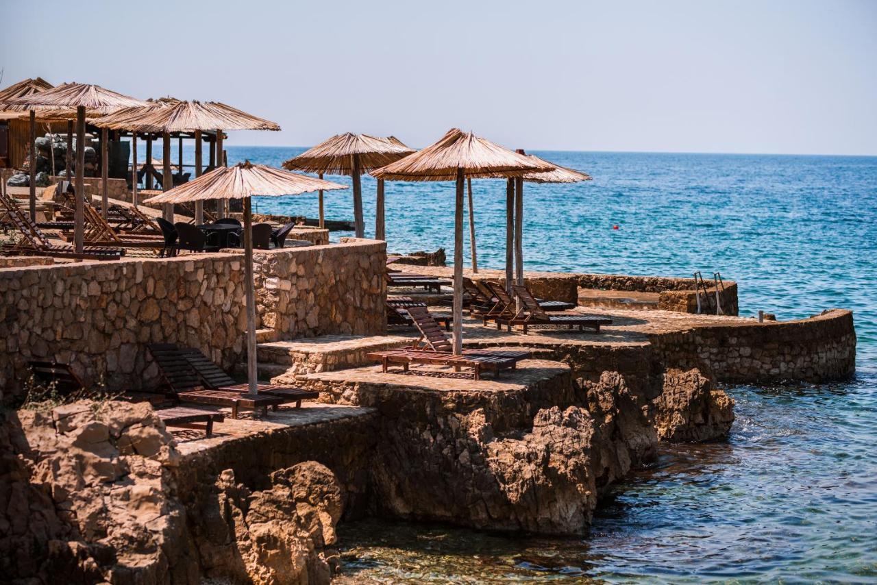 David Lux Beach Rooms Добра-Вода Экстерьер фото