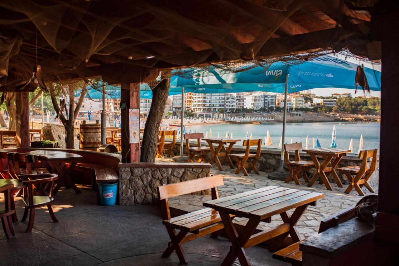 David Lux Beach Rooms Добра-Вода Экстерьер фото