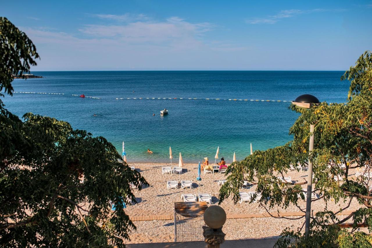 David Lux Beach Rooms Добра-Вода Экстерьер фото