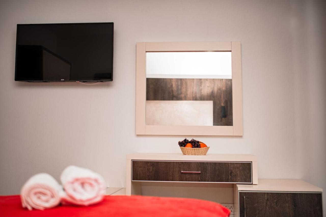 David Lux Beach Rooms Добра-Вода Экстерьер фото