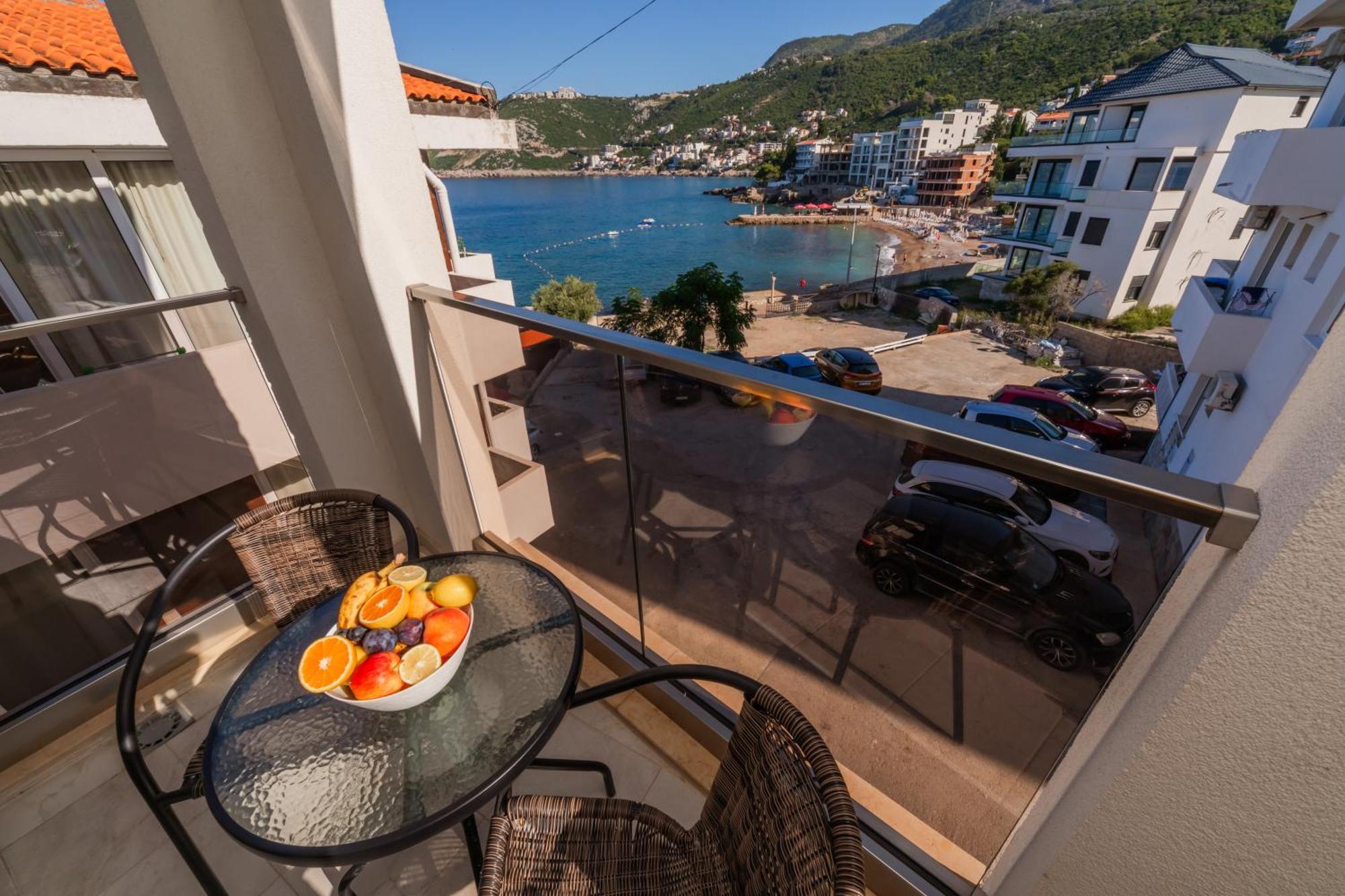 David Lux Beach Rooms Добра-Вода Экстерьер фото